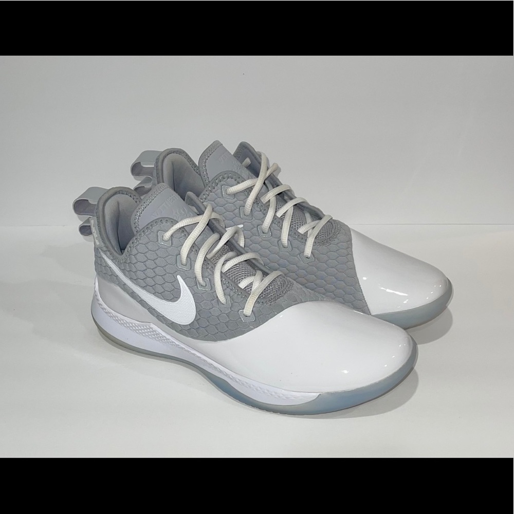 SOLD Lebron Witness III PRM Men’s Size 12